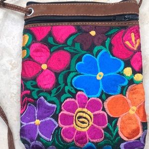 🌺🌼 Multi colored crossbody bag